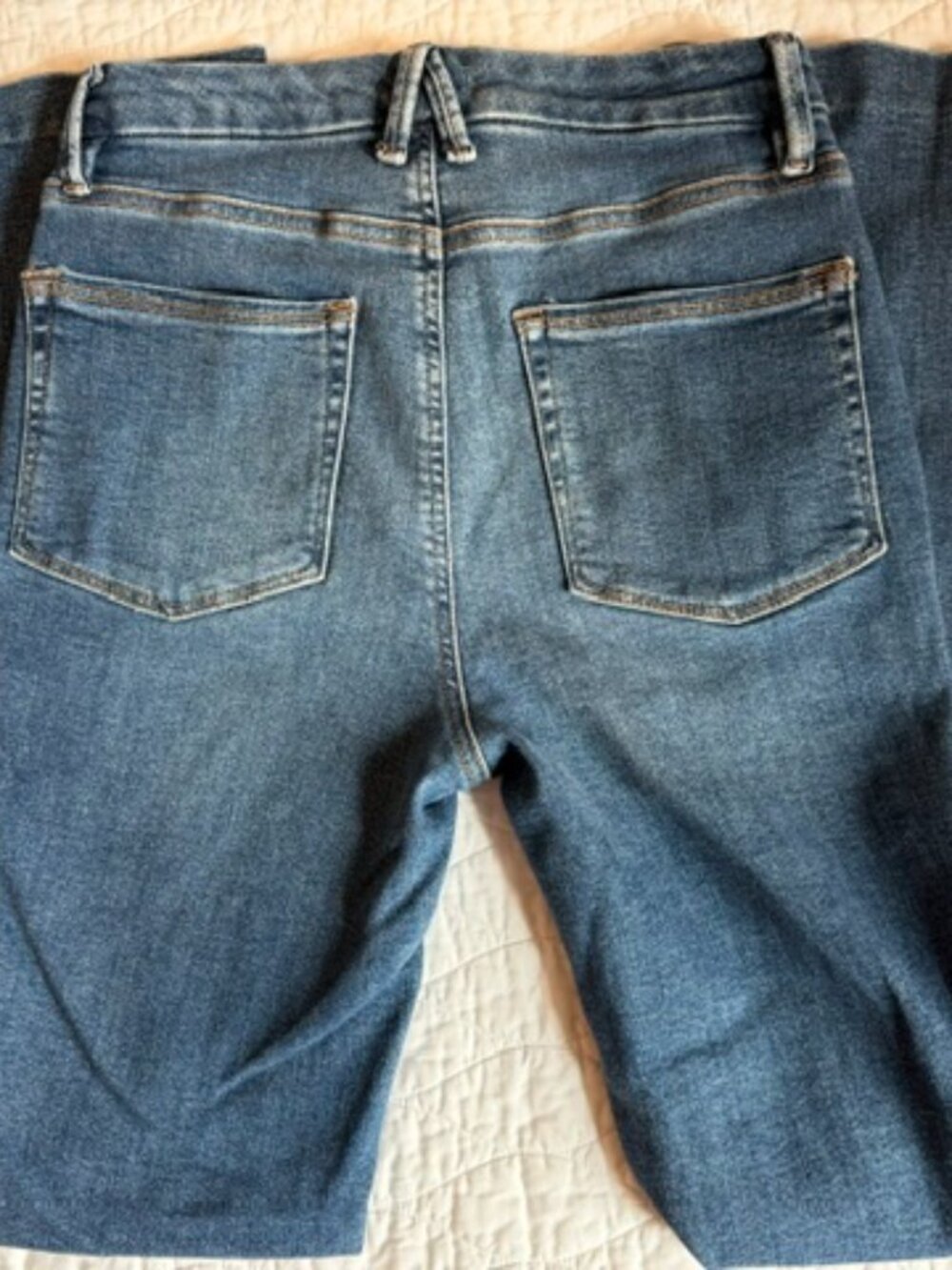 GOOD AMERICAN GOOD CURVE BOOTCUT JEANS - Picture 5 of 5